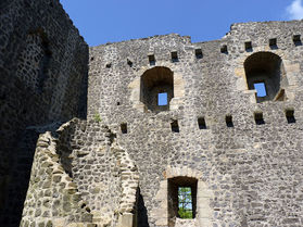 Die Weidelsburg bei Naumburg (Foto: Karl-Franz Thiede)